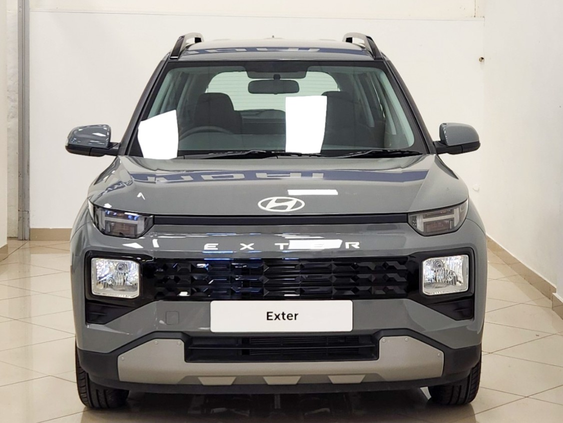 2025 HYUNDAI Exter 1.2 Mt Executive My24 - Image 2