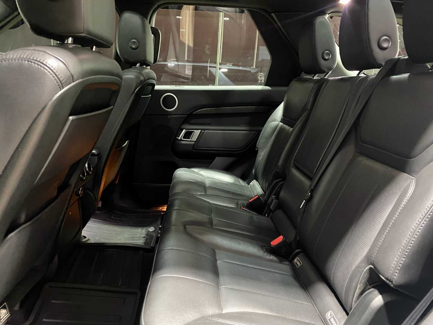 2019 LAND ROVER Discovery 3 / 4 3.0 Td6 Hse - Image 9